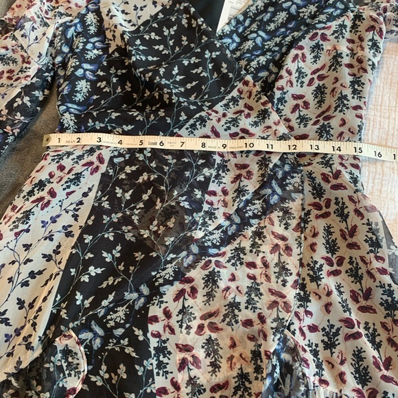 NWT Devlin dress with sheer bell-sleeves - Picture 8 of 8